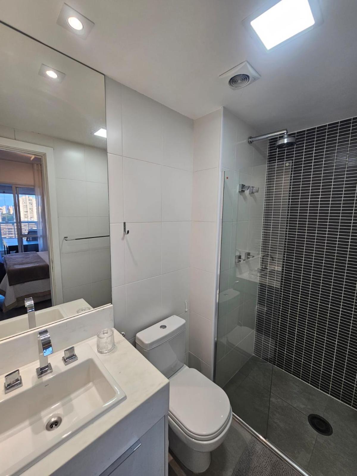 Espacoso Com Varanda - Brooklin Apartamento São Paulo