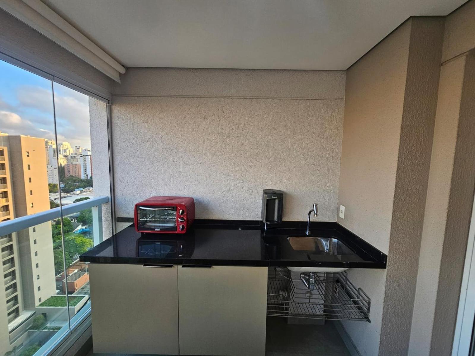 Espacoso Com Varanda - Brooklin Apartamento